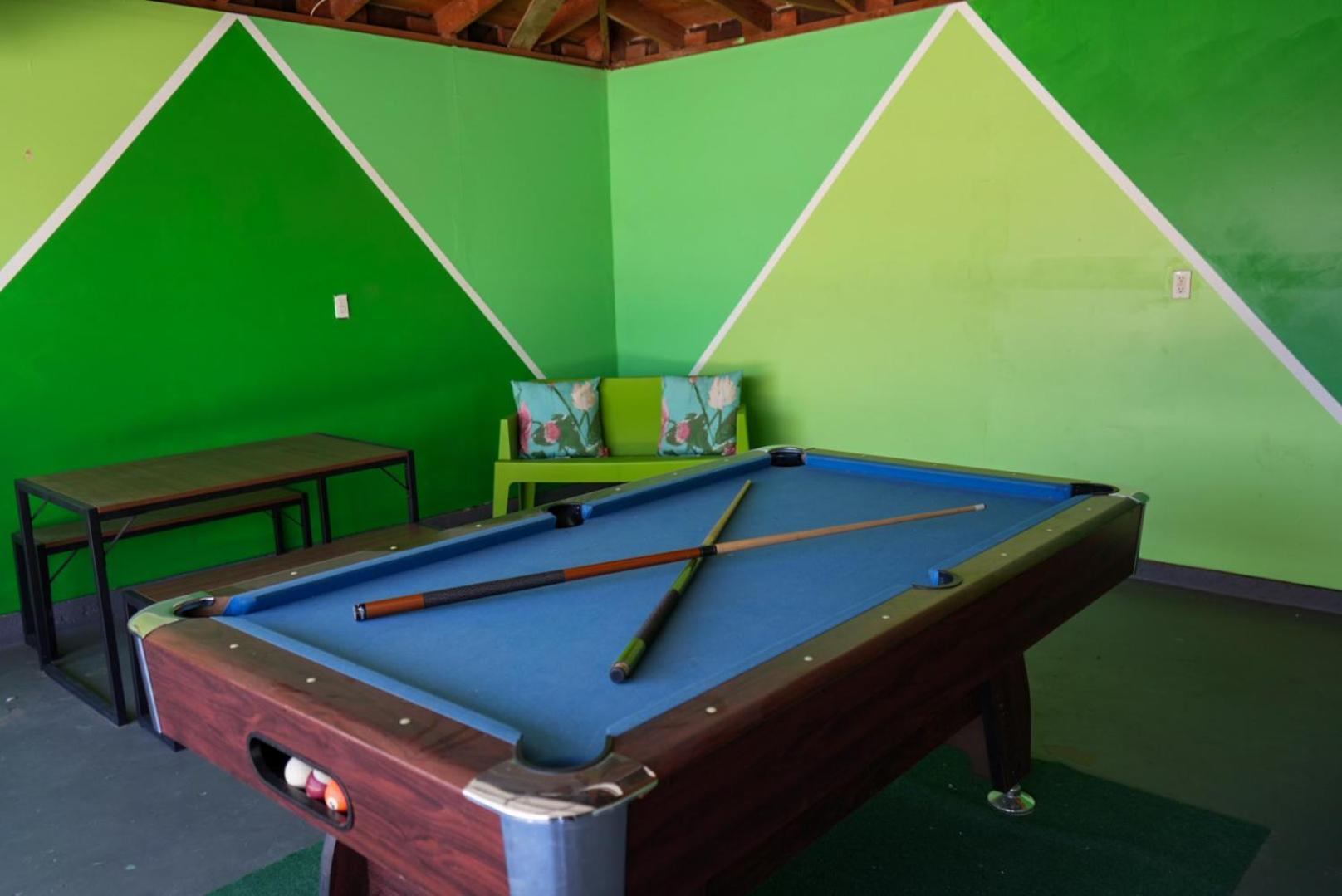 The Pink Cactus - Desert Retreat - Luxe Pool, Golf & Game Room Indio Exteriér fotografie