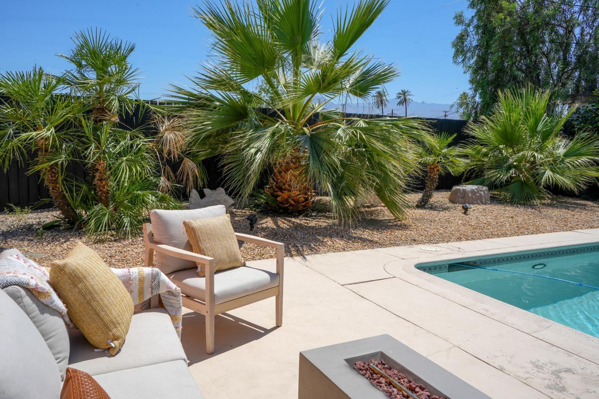 The Pink Cactus - Desert Retreat - Luxe Pool, Golf & Game Room Indio Exteriér fotografie