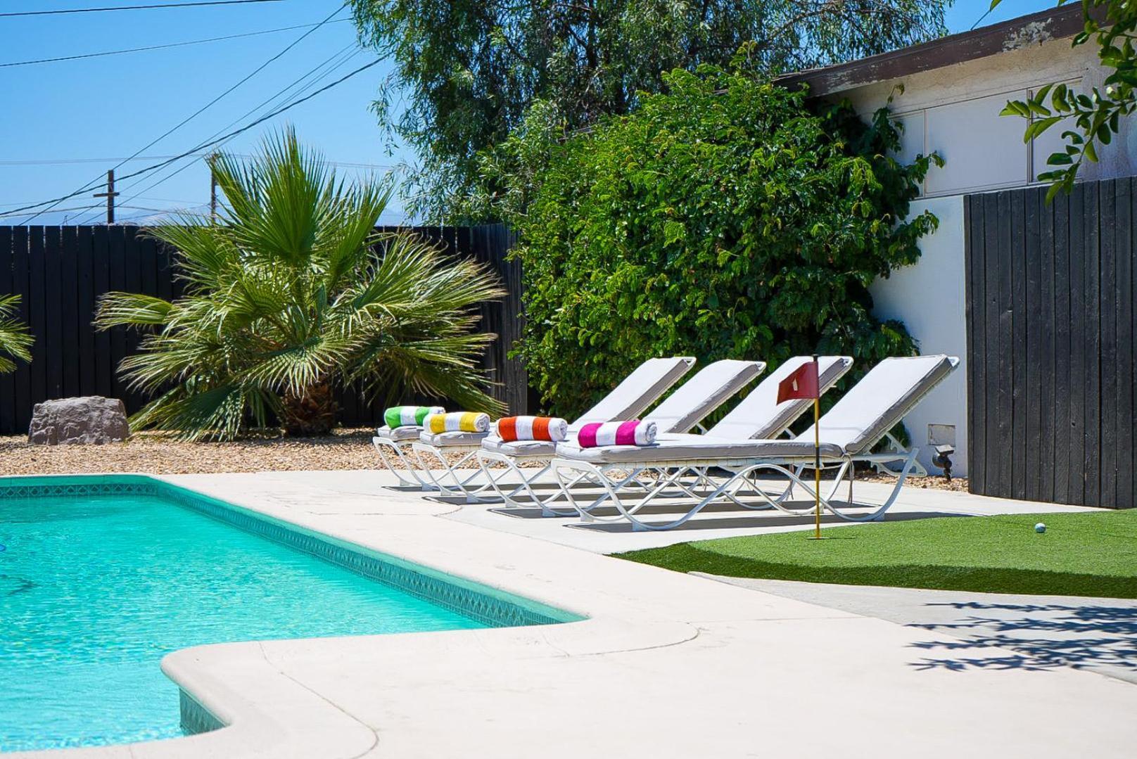 The Pink Cactus - Desert Retreat - Luxe Pool, Golf & Game Room Indio Exteriér fotografie
